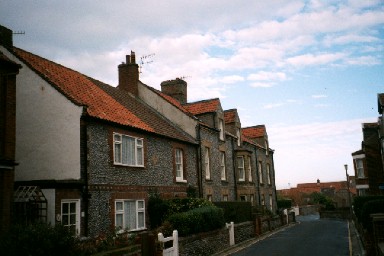 A quaint street in Sheringham - yet another where I have forgotten the name!